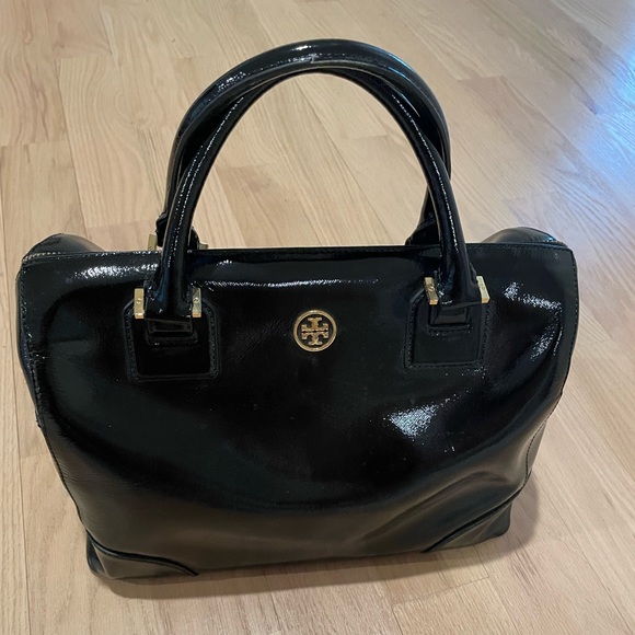 Tory Burch Handbags - SALE!!? Tory Burch Robinson Satchel BLACK